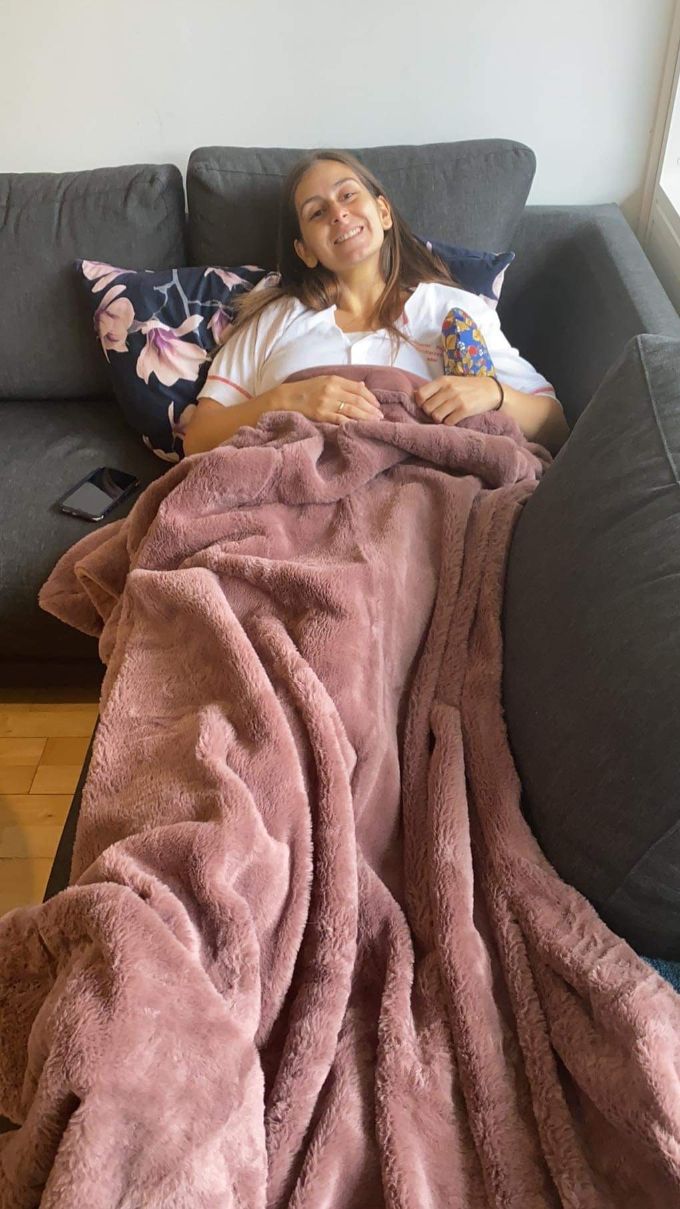 Patricia samme dag som operationen, hjemme